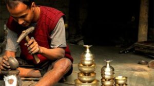 বিজেপিয়ে  মাতিলে ক্ষুদ্ৰ উদ্যোগৰ বিপদ: ৫ বছৰত বন্ধ ৰাজ্যৰ ২ লাখ ক্ষুদ্ৰ উদ্যোগ