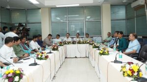 বিজেপিক প্ৰত্যাহ্বান জনাই একত্ৰিত হ’ল বিৰোধী !কংগ্ৰেছৰ আহ্বানত হিমন্ত বিশ্বক ক্ষমতাচ্যুত কৰাৰ লক্ষৰে ৭ ৰাজনৈতিক দলৰ বৈঠক