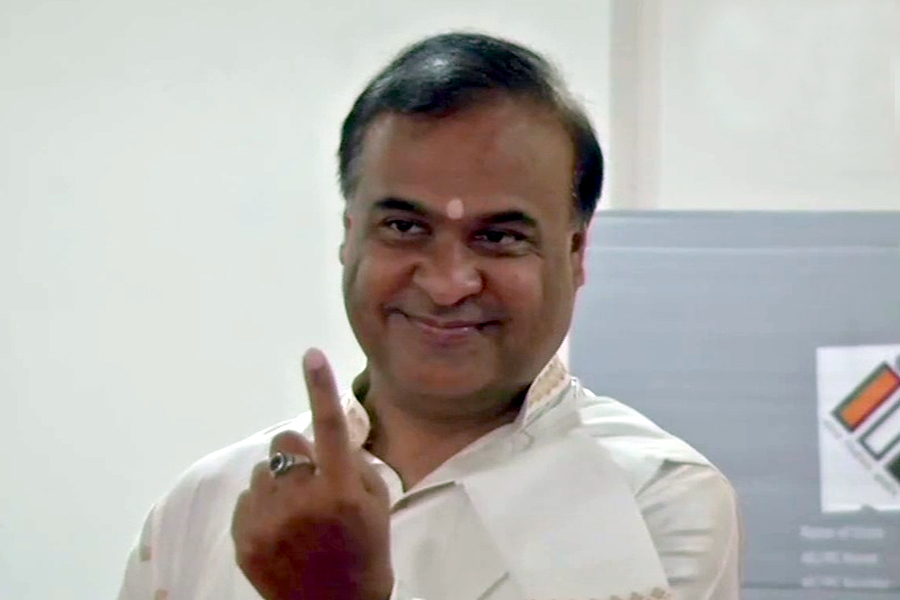 কংগ্ৰেছৰ ষ্টাৰ কেম্পেইনাৰত পৰিণত হৈছে মুখ্যমন্ত্রী হিমন্তবিশ্ব শর্মা