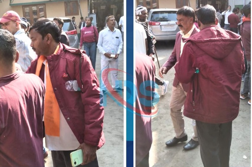 মানবেন্দ্ৰ শৰ্মা ভৱনত কংগ্ৰেছ কাৰ্যসূচীত আৰ এছ এছ কৰ্মীৰ আহাৰ গ্ৰহণৰ ছবি ভাইৰেল, ৰাজ্যিক ৰাজনীতিত চৰ্চা