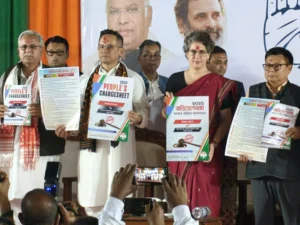 প্ৰিয়ংকা গান্ধীৰ নিৰ্বাচনী আক্রমণ, অসম চৰকাৰৰ বিৰুদ্ধে ২০ দফীয়া ‘অভিযোগ-পত্ৰ’ মুকলি