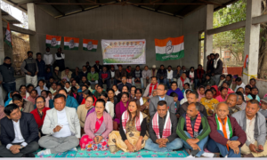 নিৰ্বাচন ওচৰ চাপি অহাৰ লগে লগে এমএনৰেগা বিষয়ত ডিগবৈত কংগ্ৰেছৰ ৰাজপথত আন্দোলন